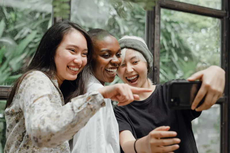 Five Characters Run Your Favorite Group Chat (You're at Least One of Them)